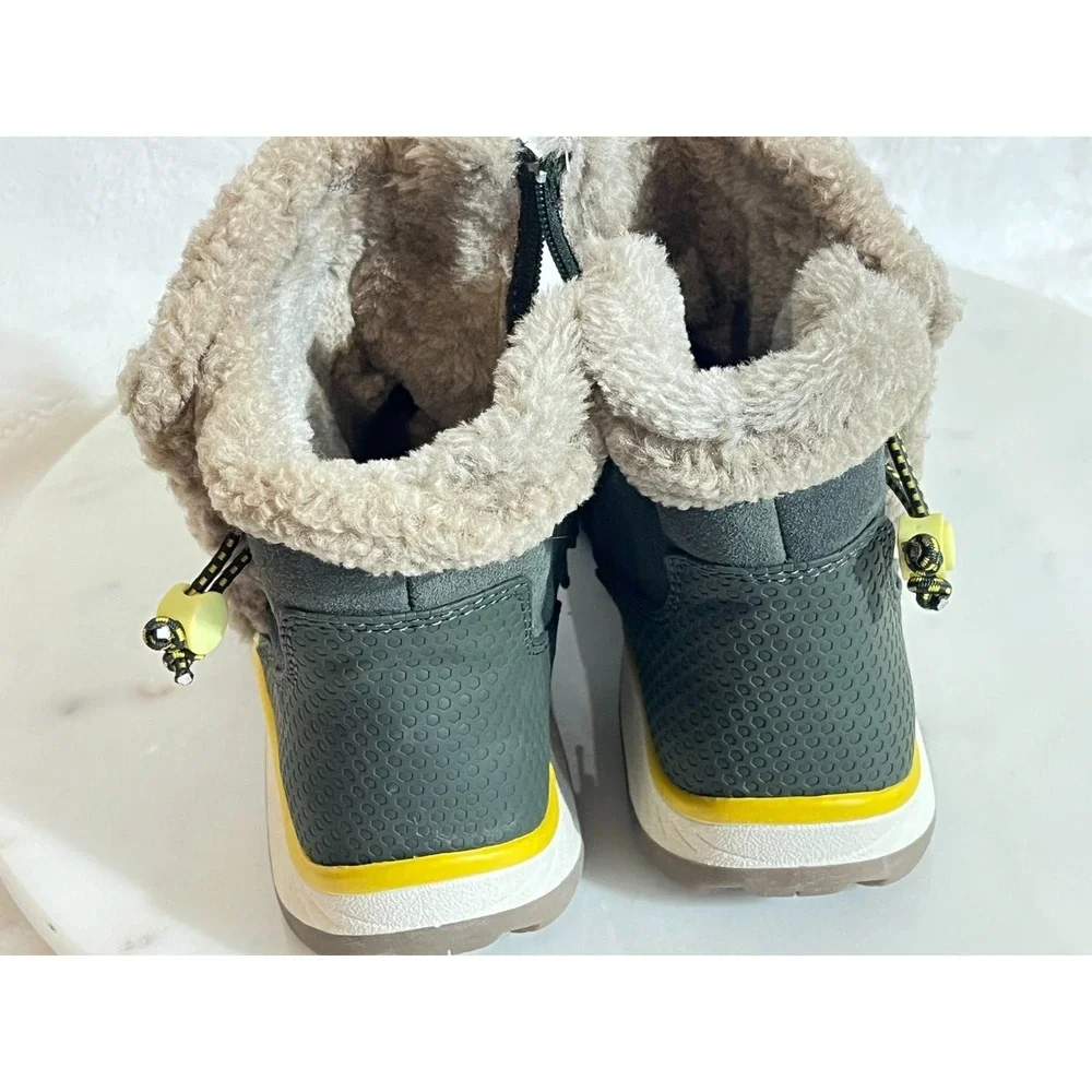 NWNT Baretraps Women's Kalina Cold Weather Booties Pine Color Size 8 & 8.5W